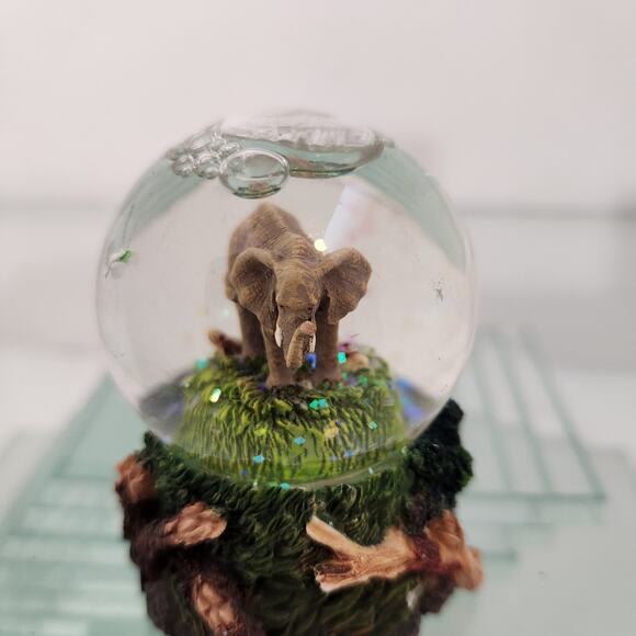 Wildlife Bull Elephant Snow Globe - Picture 2 of 4